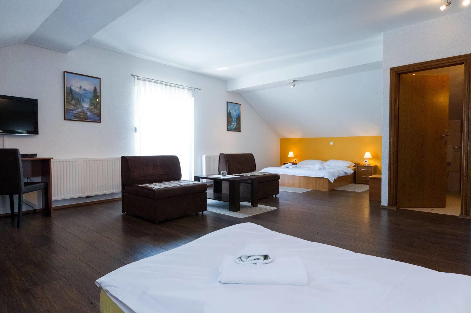 Plitvice Palace Grabovac  Εξωτερικό φωτογραφία